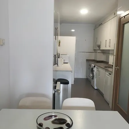 Piso Con Plaza De Garaje Y Jardin Tatil Evi *