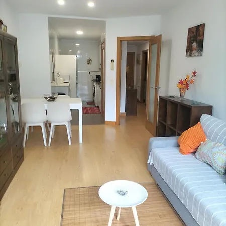 Piso Con Plaza De Garaje Y Jardin